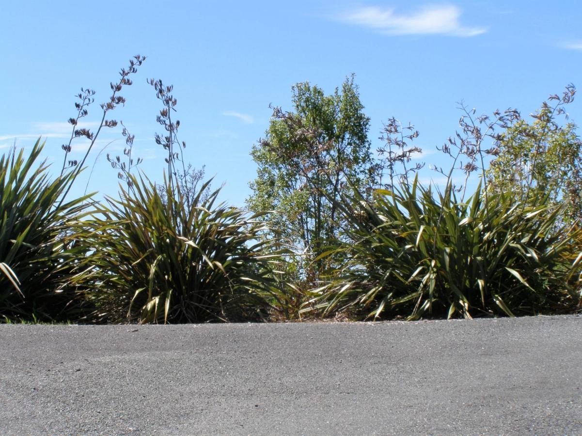 2 Views At Tasman Bed and Breakfast Exteriör bild